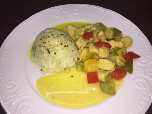 Fehérboros curry-s csirke rizstejszinnel by Melinda 